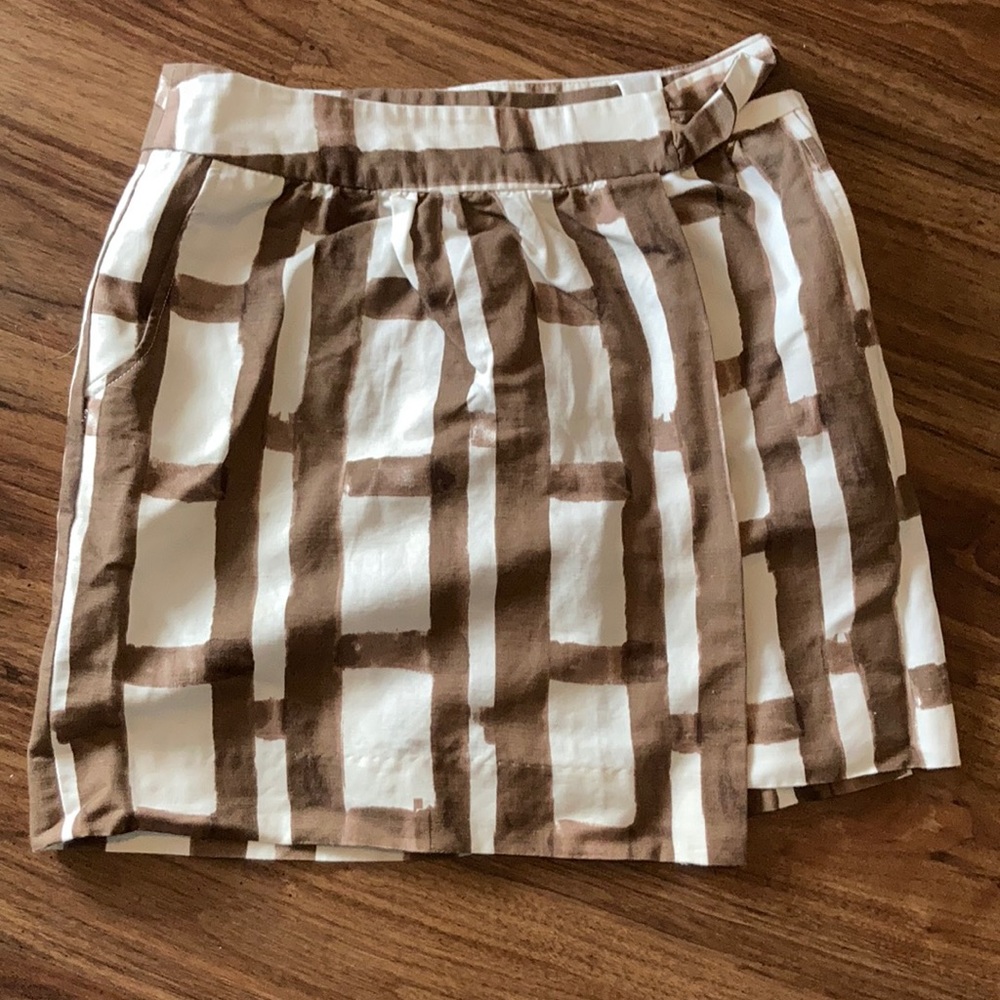 Skirt With pockets